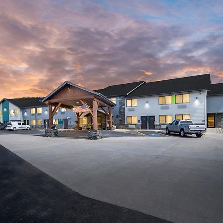 Everspring Inn & Suites Hill City Eksteriør bilde