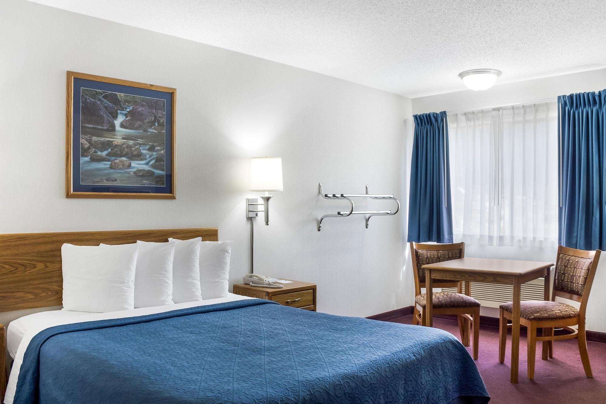 Everspring Inn & Suites Hill City Eksteriør bilde