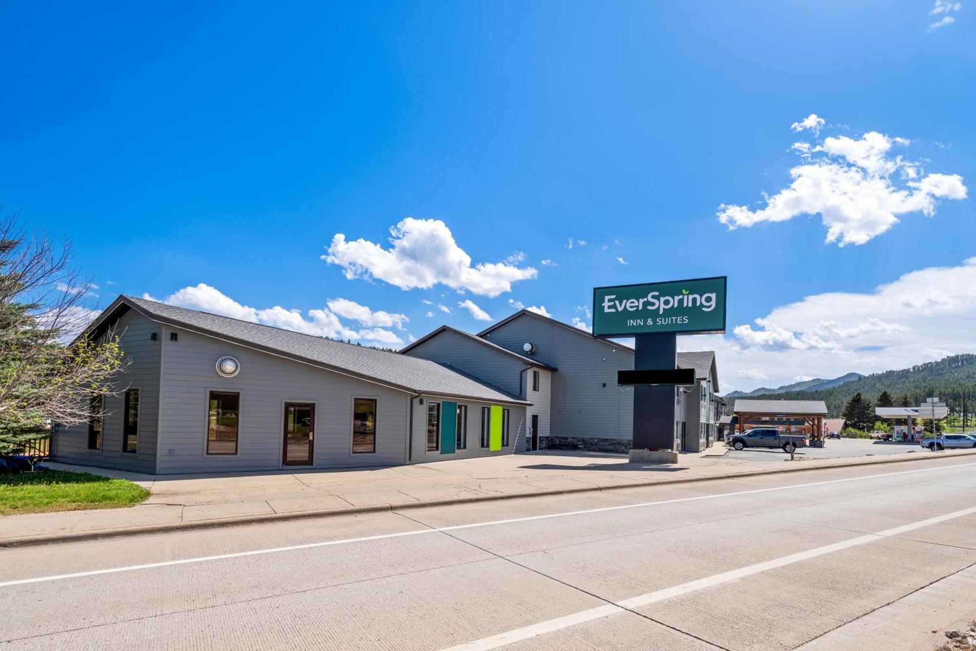 Everspring Inn & Suites Hill City Eksteriør bilde