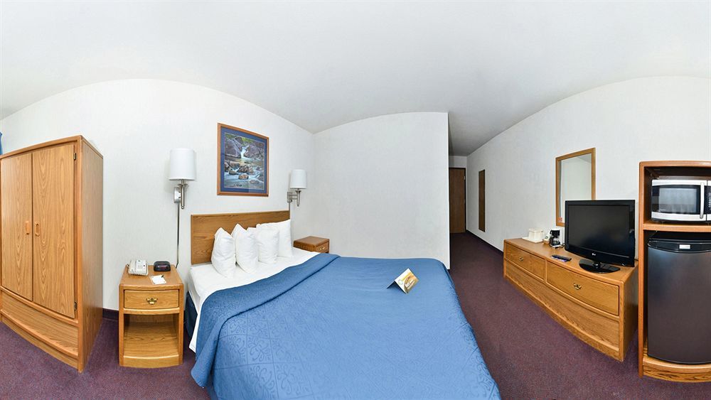 Everspring Inn & Suites Hill City Eksteriør bilde