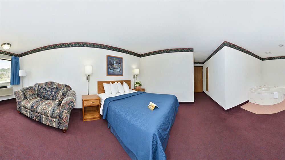 Everspring Inn & Suites Hill City Eksteriør bilde