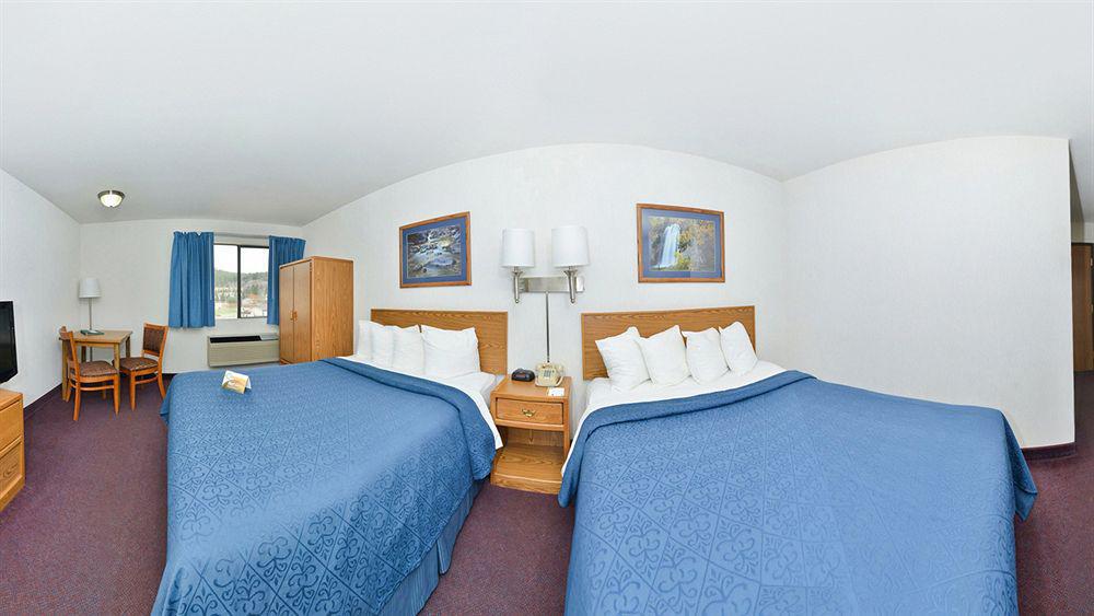 Everspring Inn & Suites Hill City Eksteriør bilde